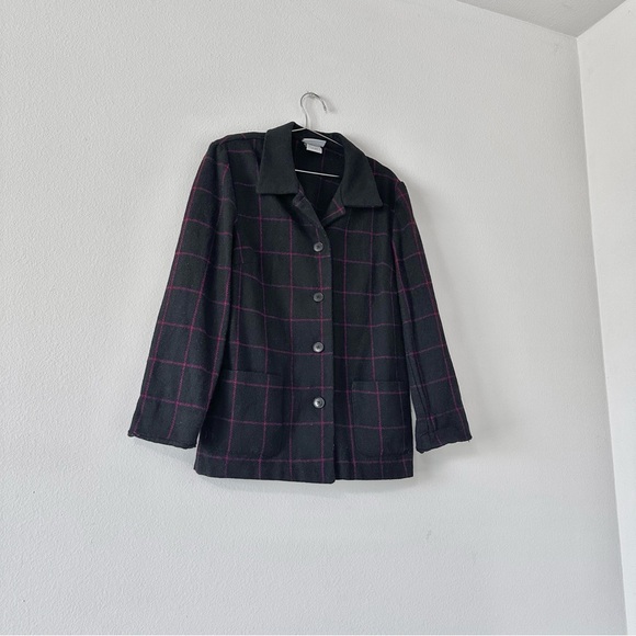 black coat + fine line red grid print - Picture 8 of 8